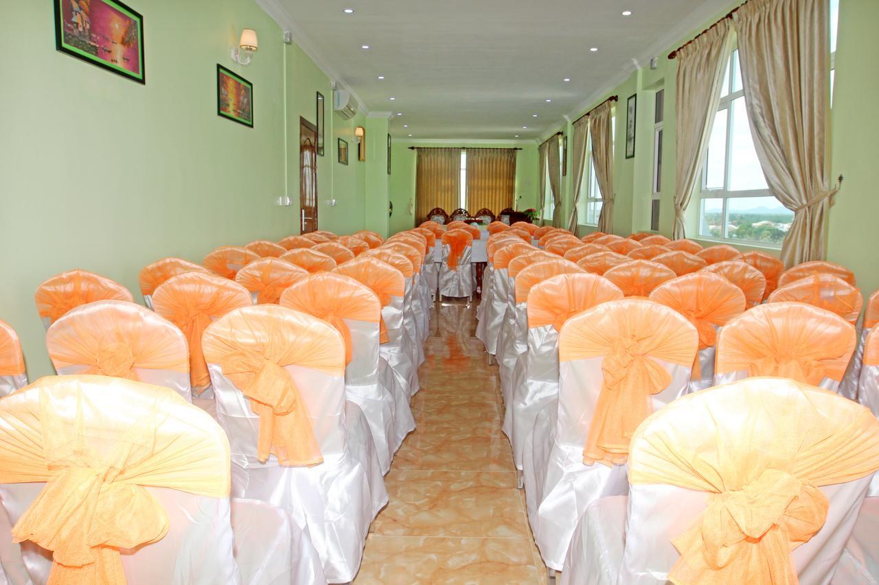 באטאמבנג Jasmine Hotel& Sky Bar מראה חיצוני תמונה
