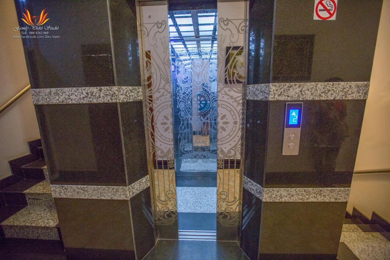 באטאמבנג Jasmine Hotel& Sky Bar מראה חיצוני תמונה