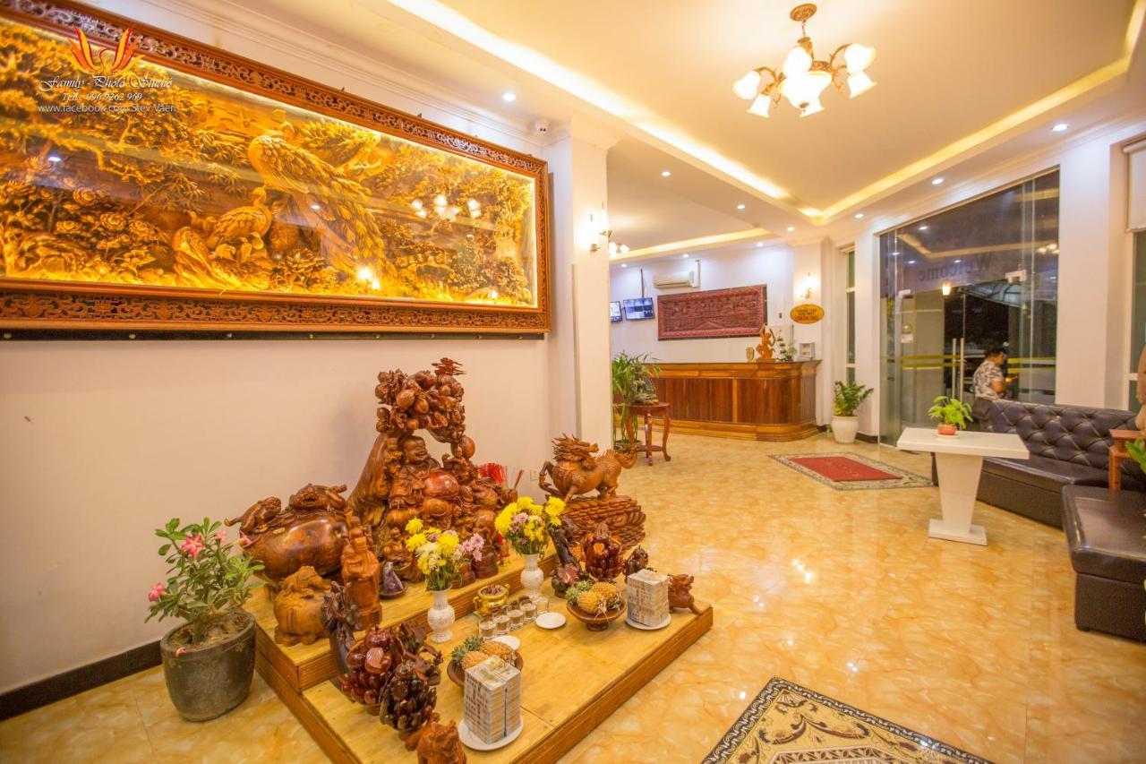 באטאמבנג Jasmine Hotel& Sky Bar מראה חיצוני תמונה