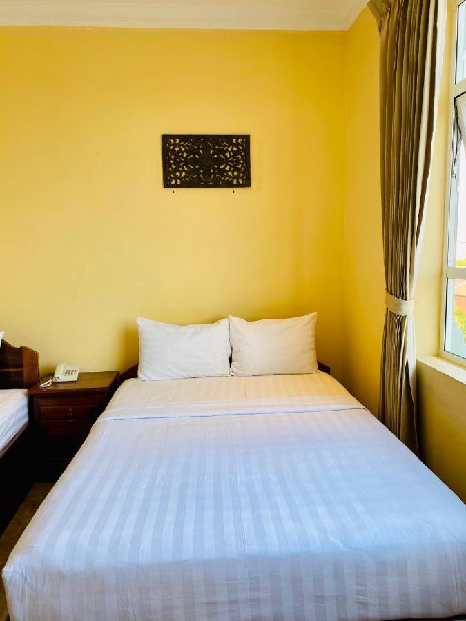 באטאמבנג Jasmine Hotel& Sky Bar מראה חיצוני תמונה