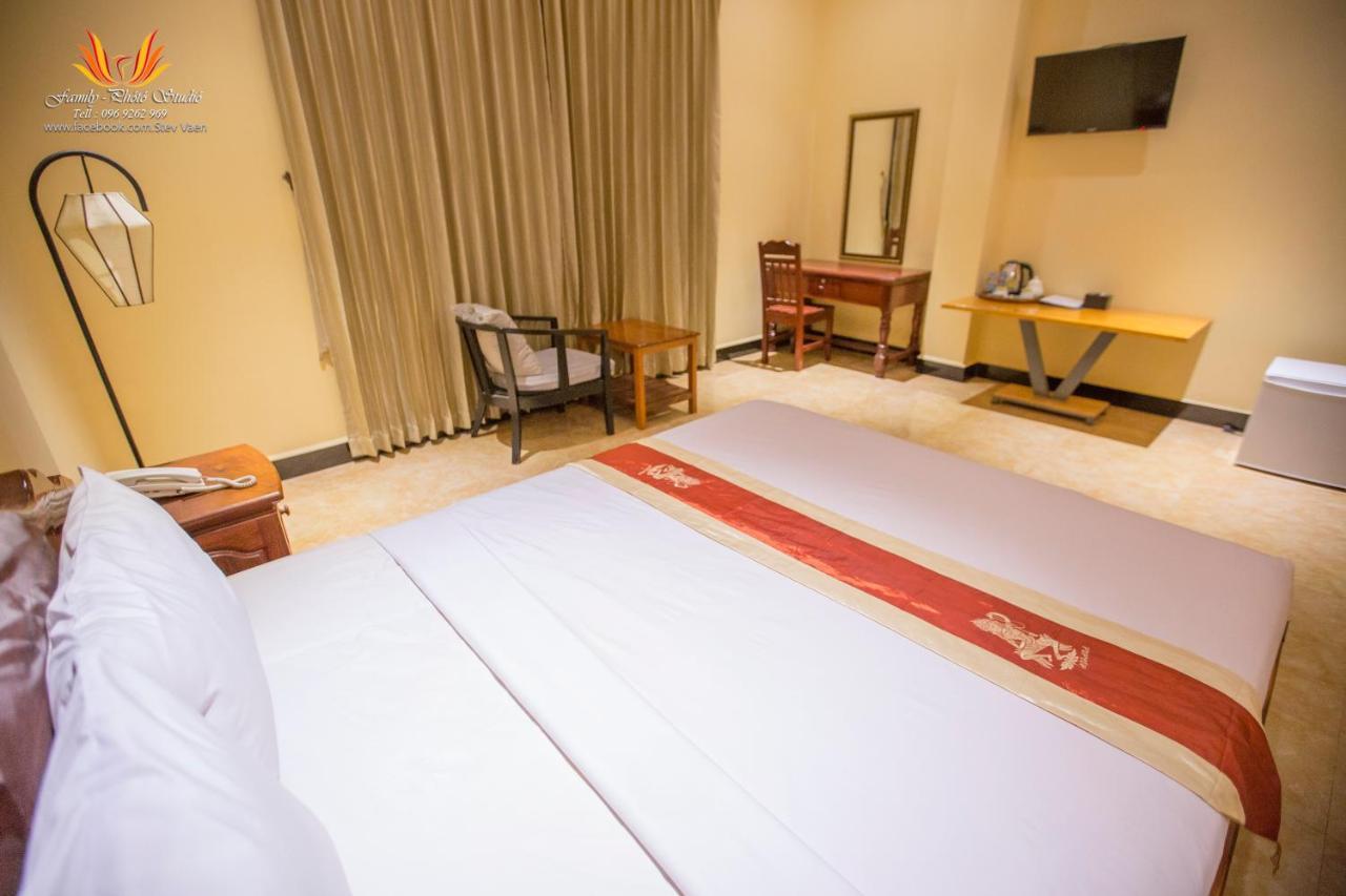 באטאמבנג Jasmine Hotel& Sky Bar מראה חיצוני תמונה